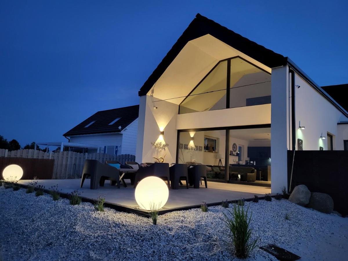 Robson Beach I Sauna, Jacuzzi 미에드지보드지 외부 사진